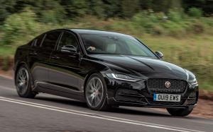 Jaguar XE D180 S 2019 года (UK)